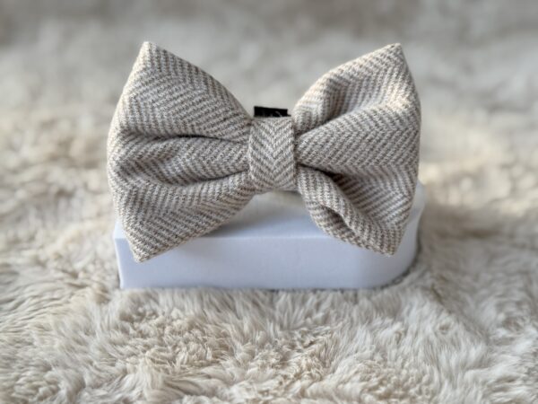 "Herringbone Oat" Bow Tie